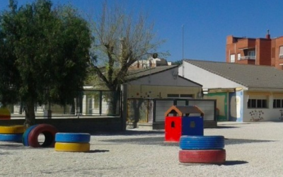 El Ayuntamiento de Elda adjudica la redacción de los proyectos de reforma de siete centros educativos del Plan Edificant