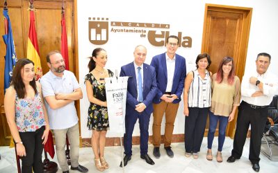 La Generalitat Valenciana entrega por primera vez el banderín del premio “Generalitat Valenciana”  a las Fallas de Elda