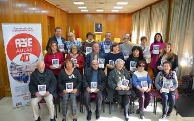 Aulas de la 3ª Edad inicia su 40 Aniversario con la publicación del libro “40 relatos para no olvidar”