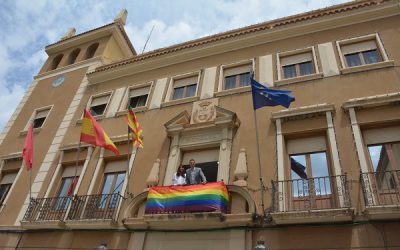 El Ayuntamiento pone la bandera arcoiris en el Día del Orgullo LGTBI como muestra de reconocimiento a este colectivo