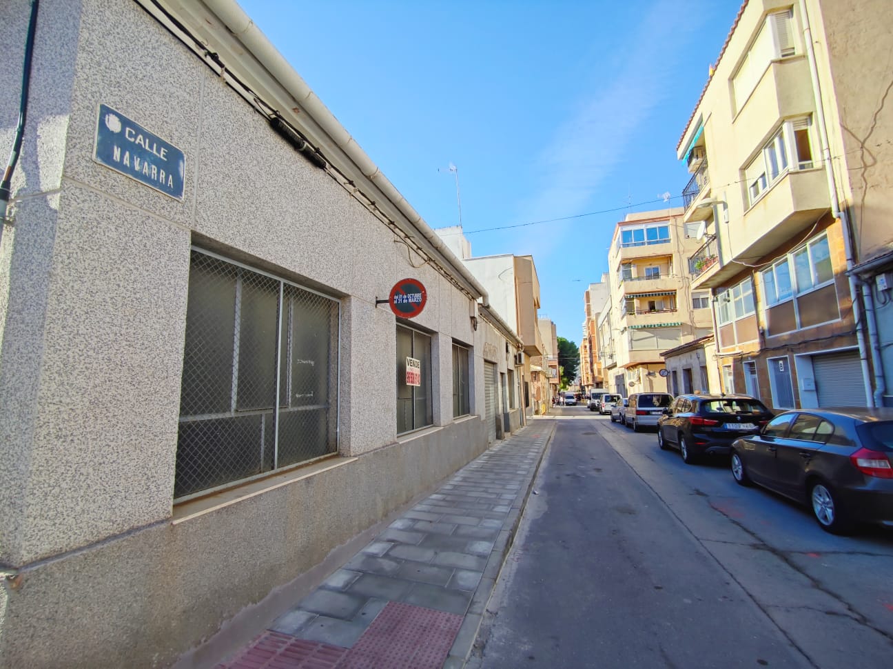 El Ayuntamiento de Elda adjudica el contrato para renovar el asfaltado de la calle Navarra y adyacentes en el barrio de Fraternidad
