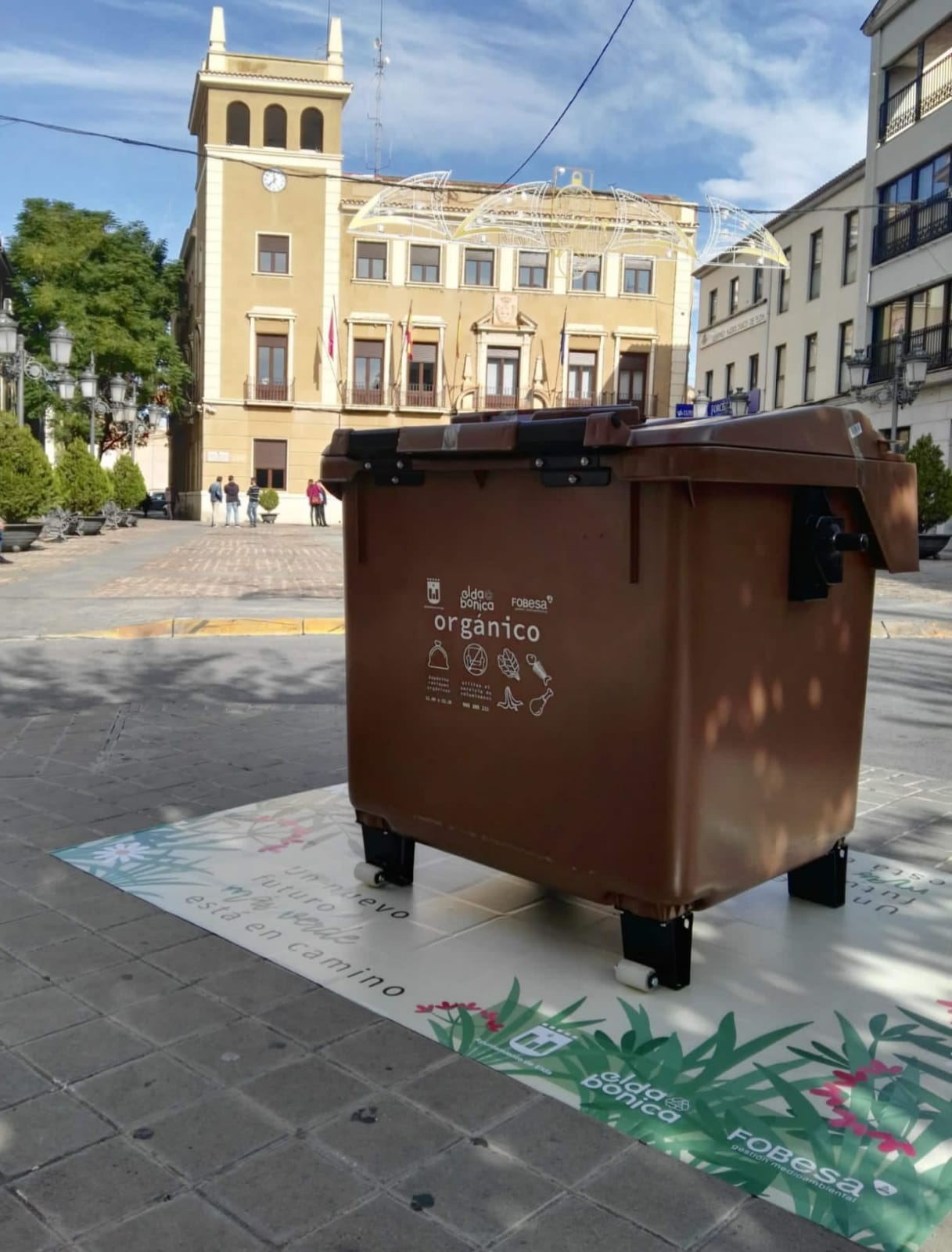 El Ayuntamiento de Elda implanta el contenedor marrón en el barrio de Numancia y consolida su apuesta pionera por la gestión de restos orgánicos