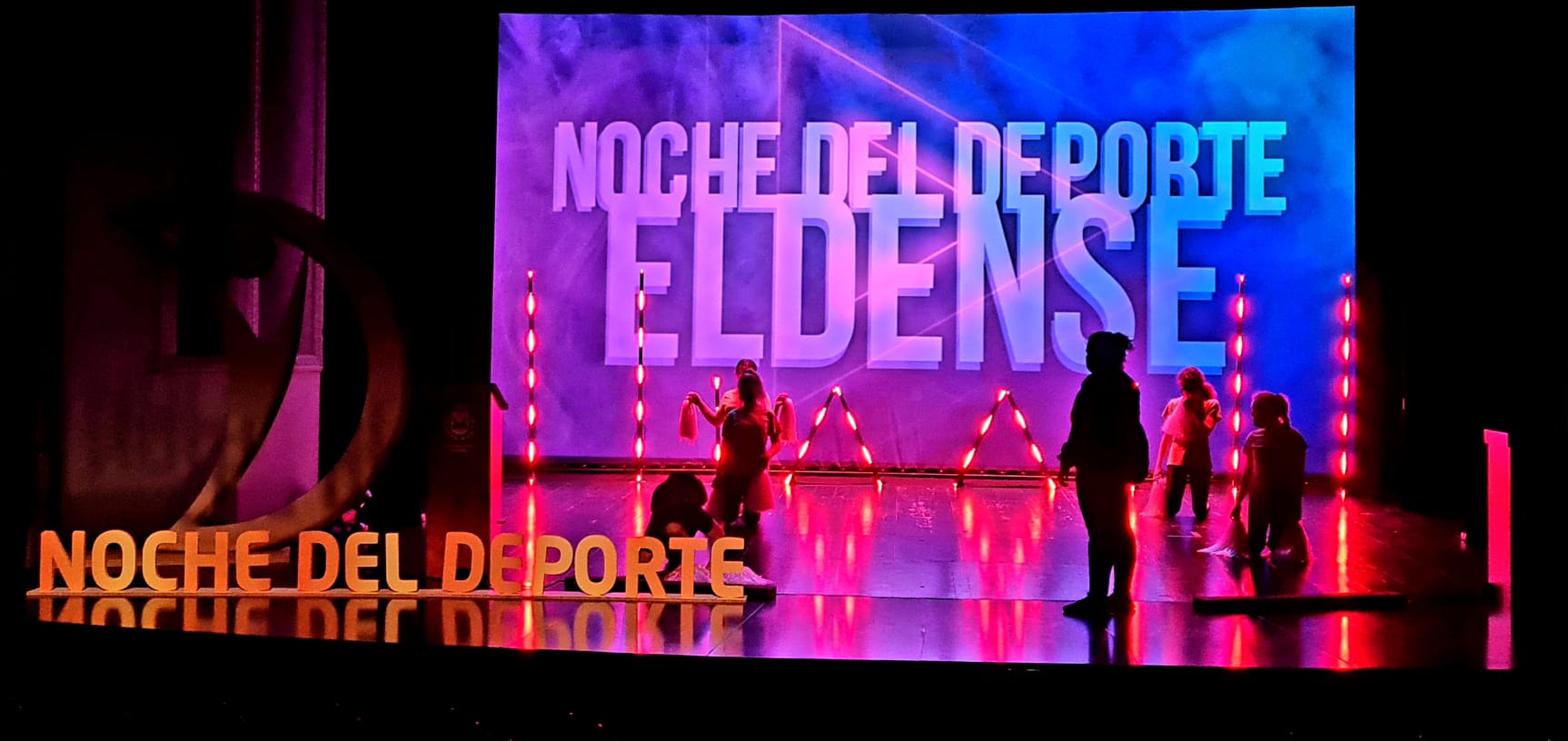 La luz protagonizará la entrega de premios de la octava edición de la Noche del Deporte Eldense que se celebra hoy en el Teatro Castelar