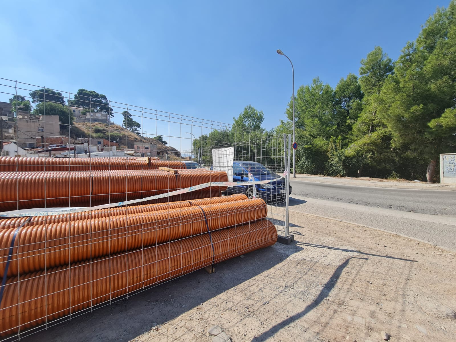 El Ayuntamiento de Elda comienza las obras de renovación del Paseo de la Mora y la mejora de la red de agua potable