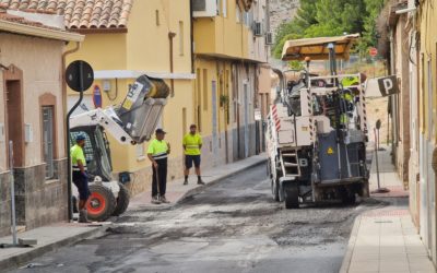 El Ayuntamiento de Elda finaliza las obras para la mejora de la accesibilidad y el asfaltado de la calle Pedro Amat, en el barrio de Estación
