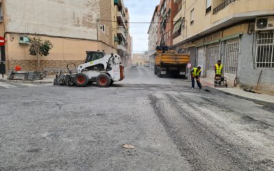El Ayuntamiento de Elda inicia las obras para la mejora de la accesibilidad y el asfalto de las calles Tabarca y El Huerto
