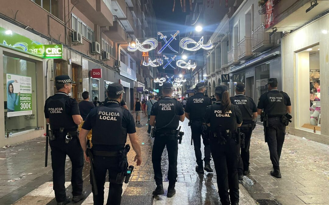 Desciende por segundo año consecutivo el número de incidencias atendidas por la Policía Local de Elda durante los cinco días de fiestas de Moros y Cristianos