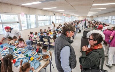 Seiscientos alumnos y alumnas de Primaria del Colegio Padre Manjón han estrenado hoy la primera planta del nuevo comedor escolar