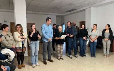 Elda celebra el Día Internacional de las Personas con Discapacidad con la lectura de un manifiesto en la nueva sede de la Asociación de Familiares de Enfermos de Alzheimer