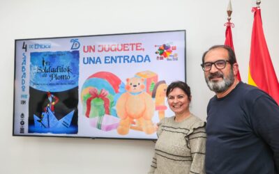 La representación de ‘El Soldadito de Plomo’ en el Teatro Castelar tendrá un carácter solidario y permitirá recoger juguetes nuevos y no belicistas para los niños y niñas de familias sin recursos