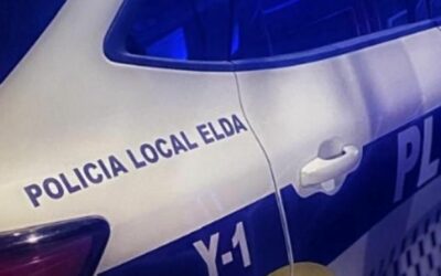 La Policía Local de Elda detiene tras una persecución por la autovía a tres individuos que habían sustraído gasoil de un camión estacionado en Monóvar